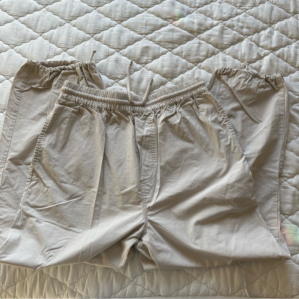 Aritzia TNA parachute pants